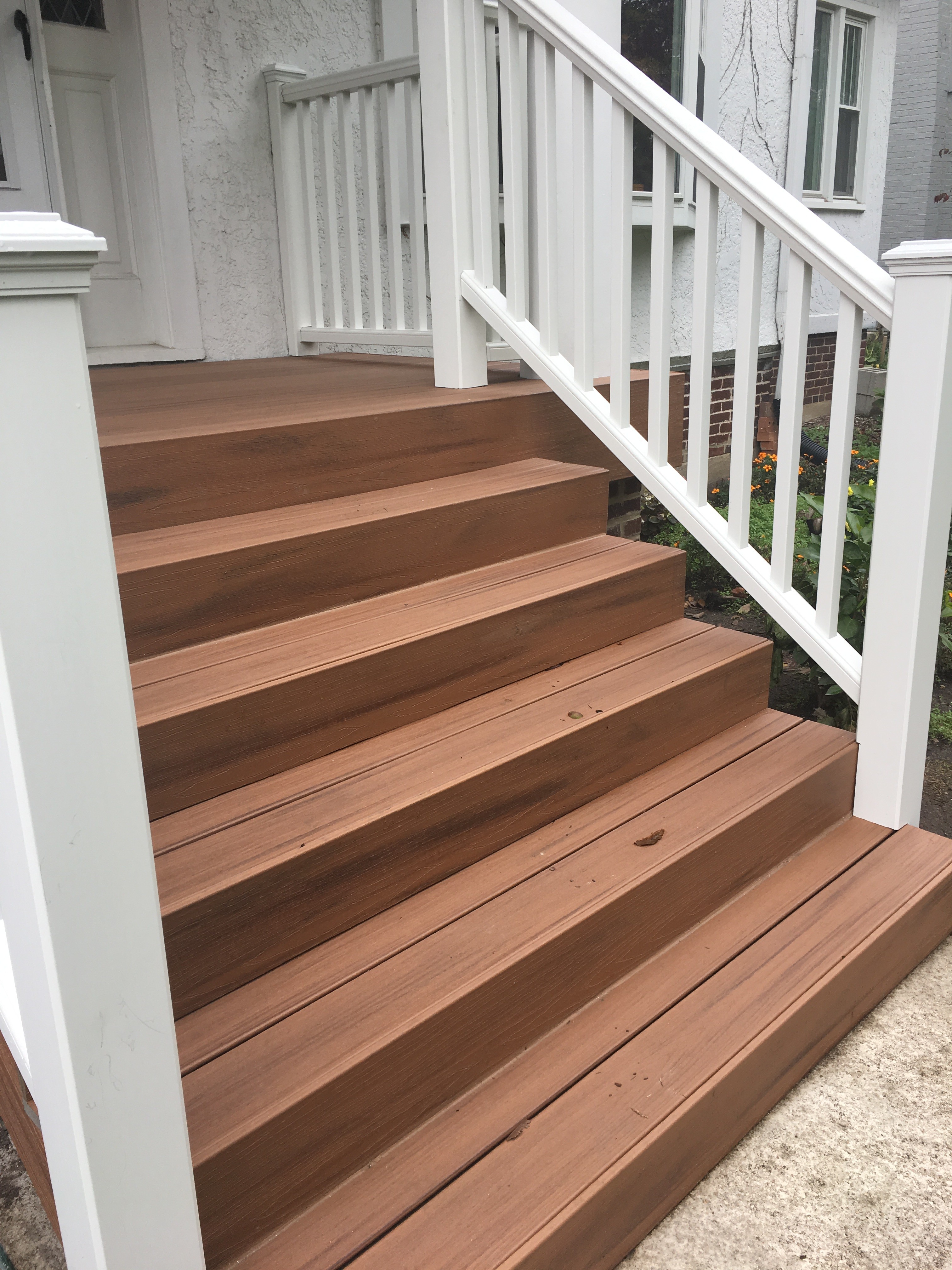 DECKS AND PORCH MATERIAL OPTIONS